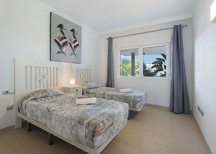 Royal Marine Golf V *